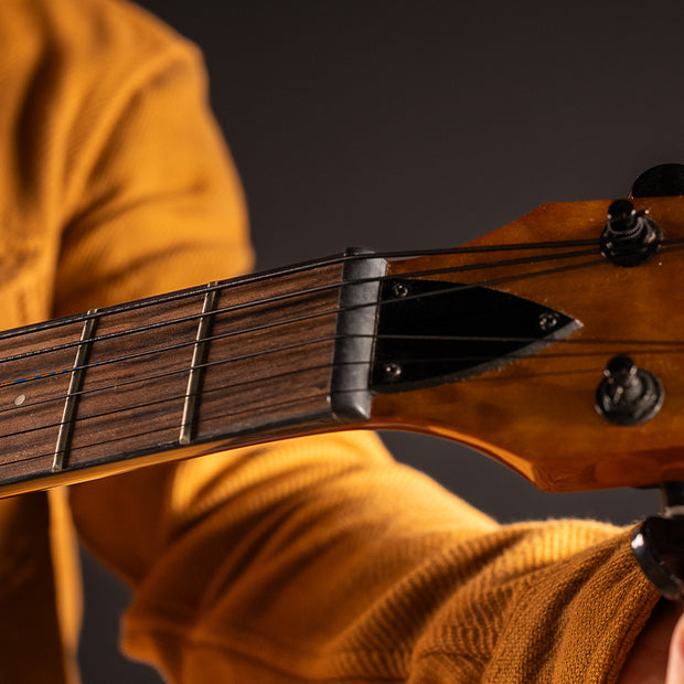 DR-Strings-Black-Beauties-Acoustic-Strings-Gal-2