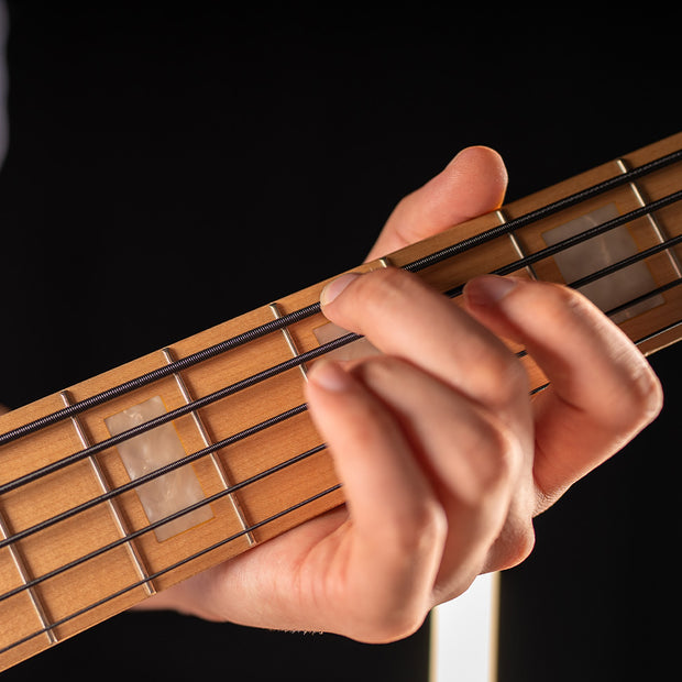 DR-Strings-Black-Beauties-Bass-5-Strings-Gal-2_dde5f16e-2856-4b08-bab4-b577c4baf5fd