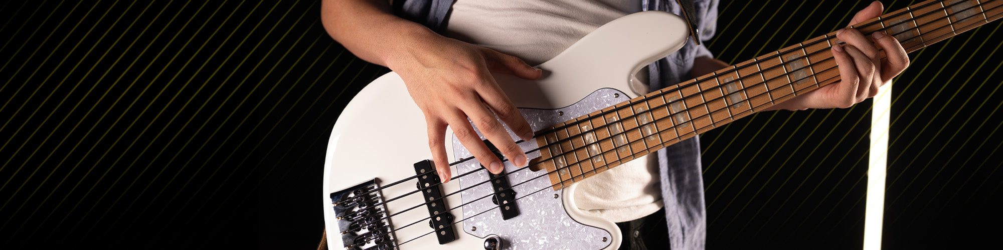 DR-Strings-Black-Beauties-Bass-5-Strings-Hero