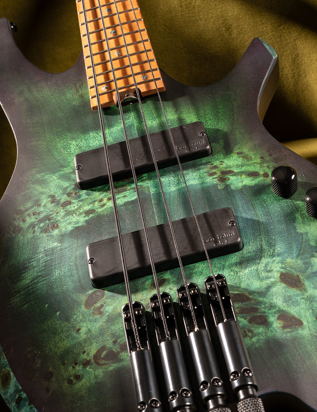 Black Beauties™ 4-String Bass Set