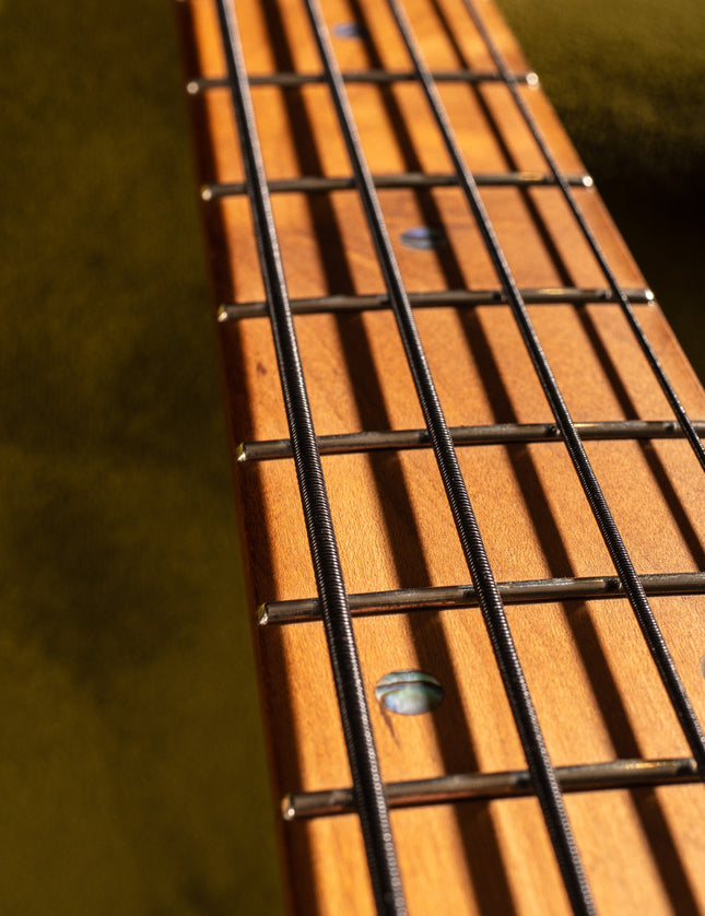 Black Beauties™ 4-String Bass Set