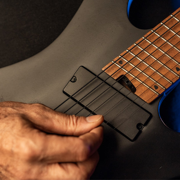 DR-Strings-Black-Beauties-Electric-7-Strings-Gal-5
